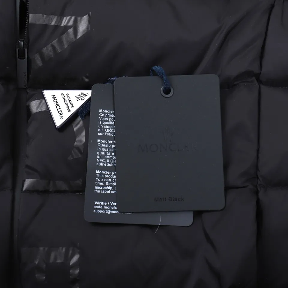 ~~F 323 2024 Moncler Classic ✌️👏🥰🥰 Moncler 80 🧥。 ， 。😎 🎽， 🏆 ， Versatile 🉑 。😄 、 、 Versatile～ ：Black、White Size：1 2 3 4 5